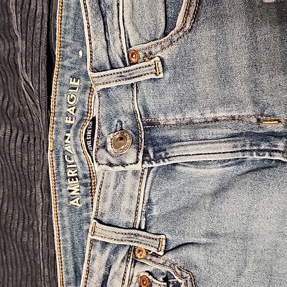American Eagle skinny jeans